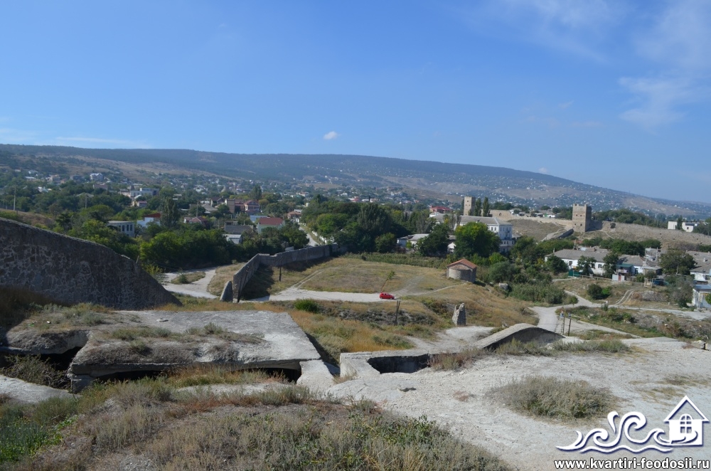 Руины старого города в Феодосии
